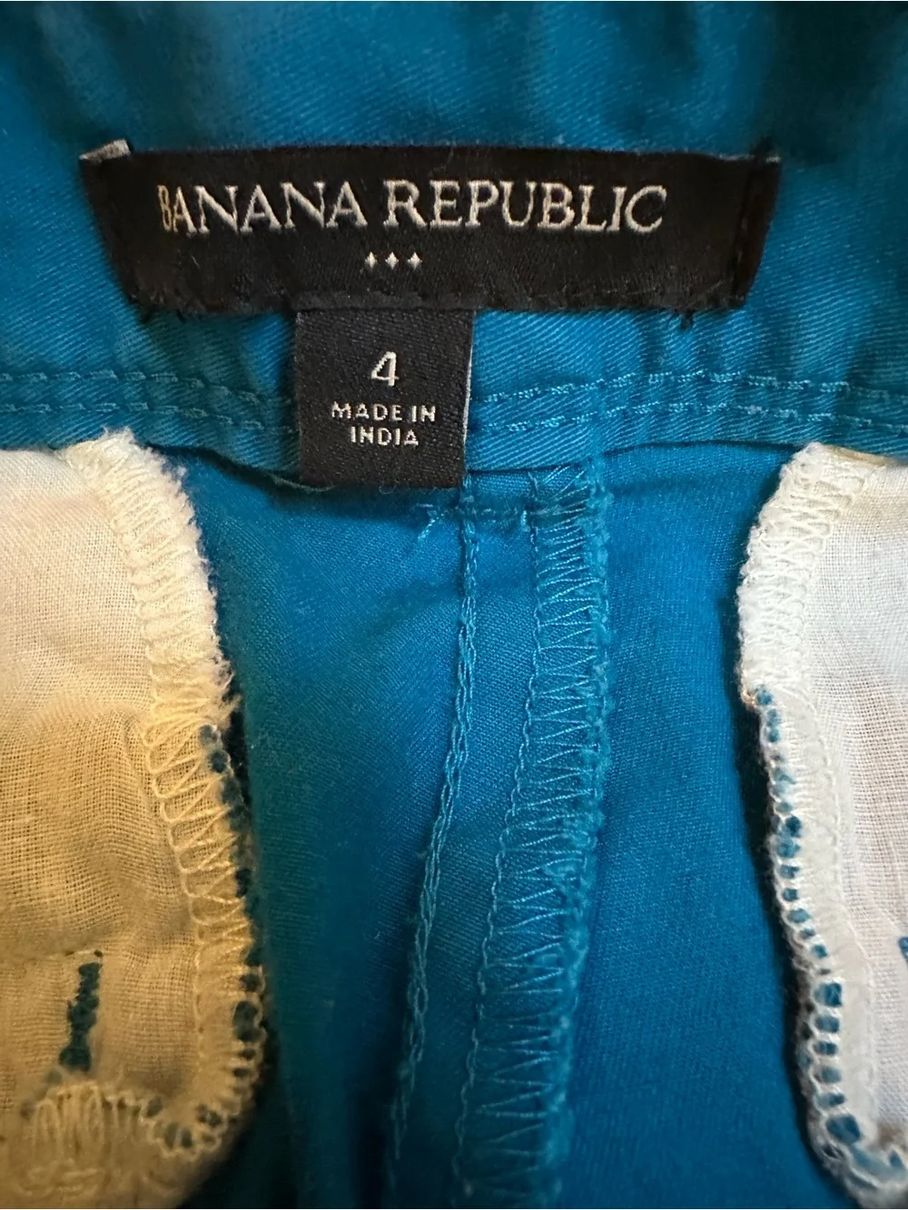 Banana Republic Blue Chino Shorts Size 4 Cuffed Cotton Casual